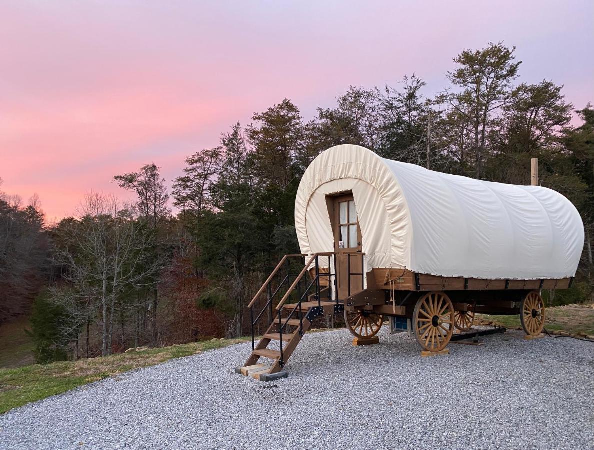 Smoky Hollow Outdoor Resort Covered Wagon Севьервилл Экстерьер фото